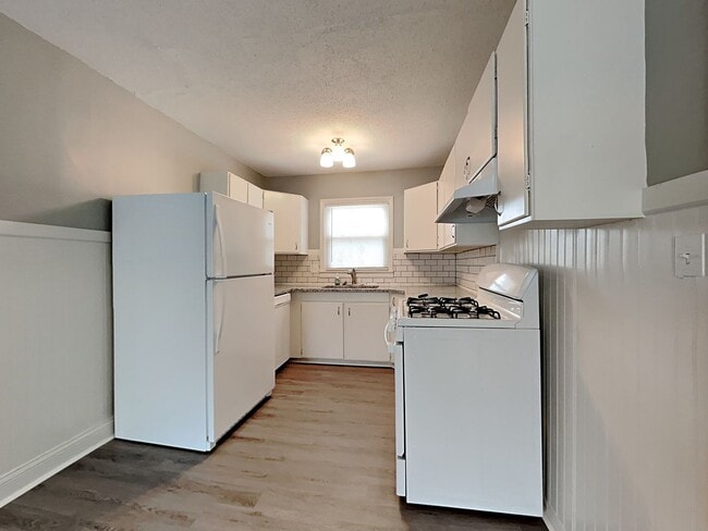 Photo - Renovated 3BR Home with Basement & Pet-Friendly Yard in KC