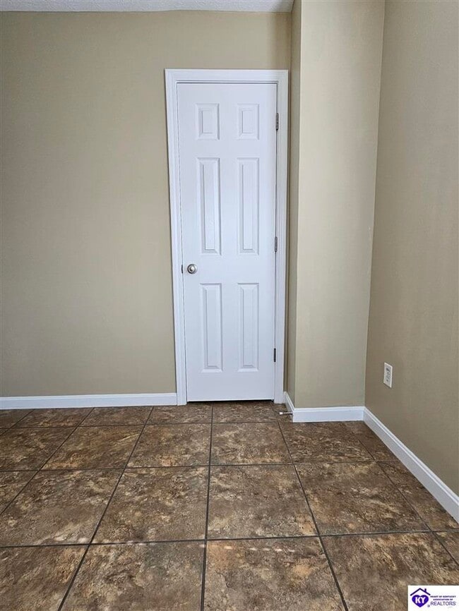 Photo - 101 McIntosh Dr