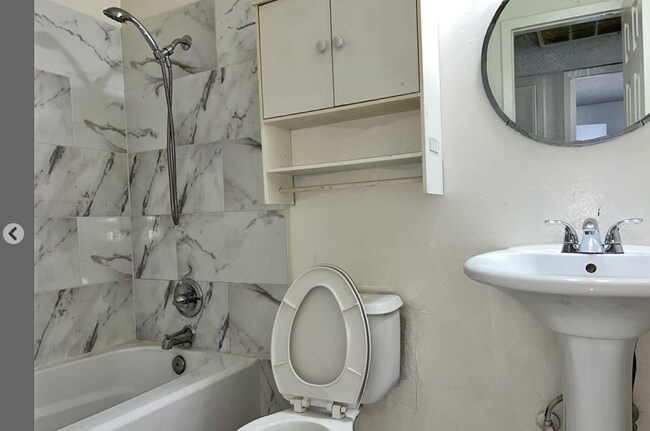 Photo - 3518 Villa Knolls N Dr