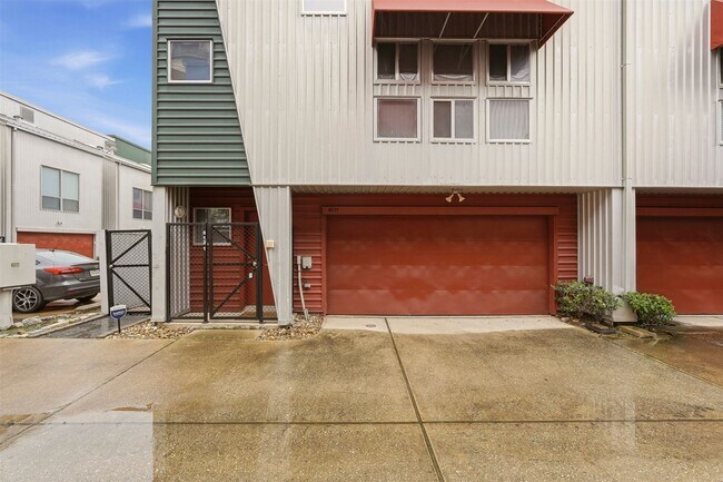 Photo - 6121 Gehring St