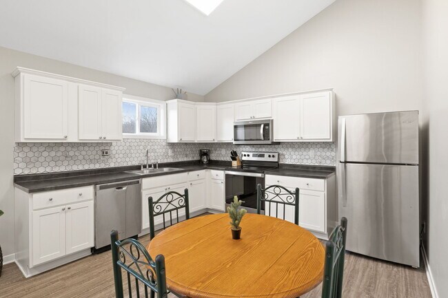 Cocina - 611 S Harrison St