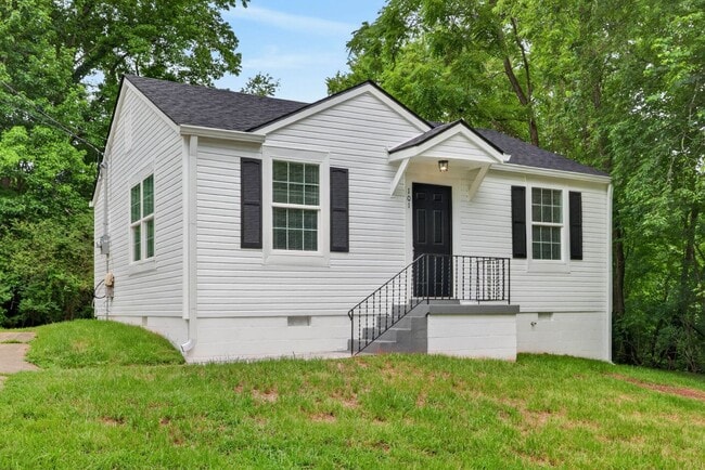 Photo - Renovated 2 bedroom home for rent Near Downtown Clarksville!