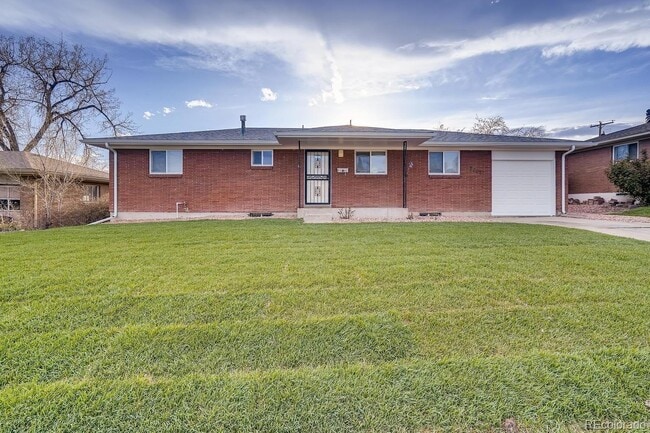 Photo - 7111 Clay St House