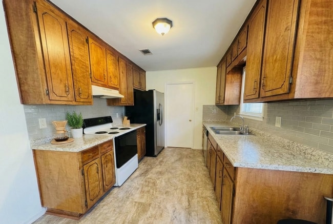 Photo - 2517 Habersham Rd