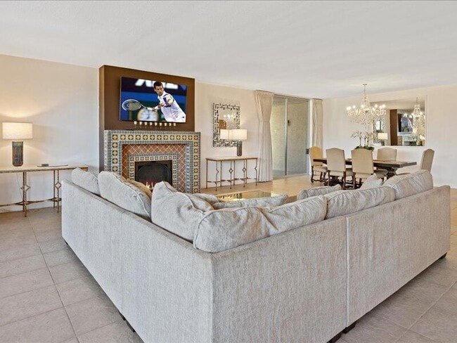Building Photo - 899 Island Dr Unit 102