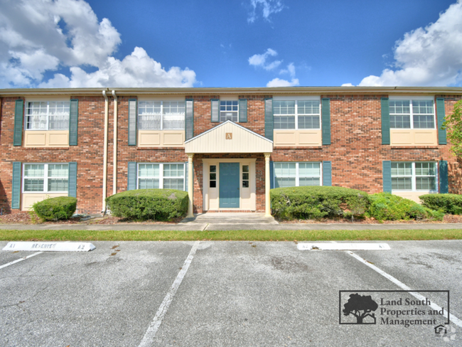 Building Photo - 1920 Edgewood Dr Rental