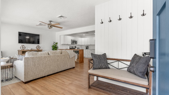 Photo - 403 11th Ave S