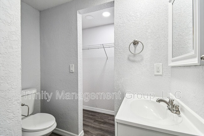 Photo - 10033 Brunswick Ln