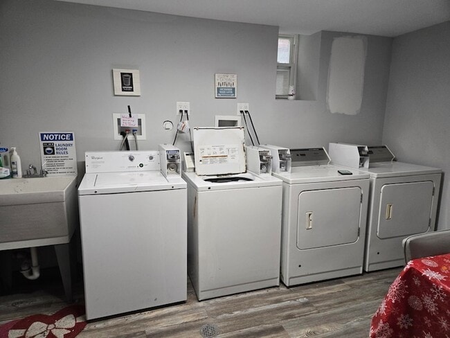 Photo - 289 Day Ave Unidad A2