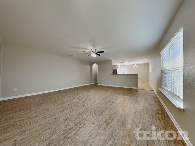 Photo - 1525 Treeta Trail