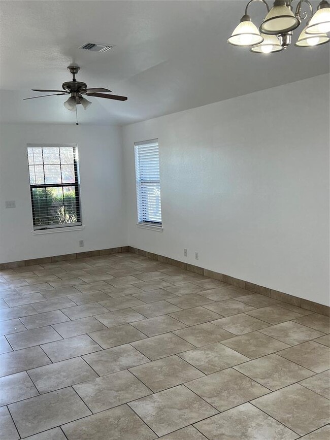 Photo - 1038 Trail Driver Cove