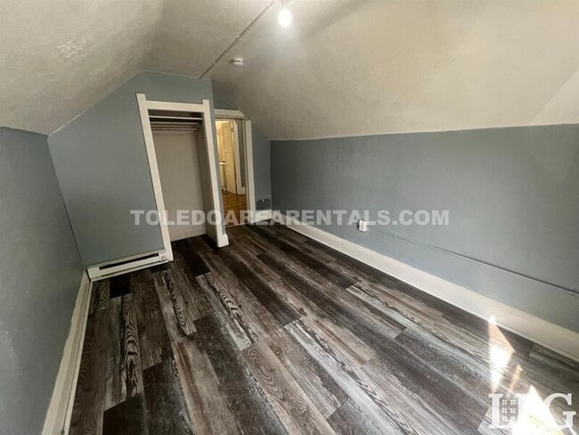 Photo - 5520 N Summit St Unit Upper