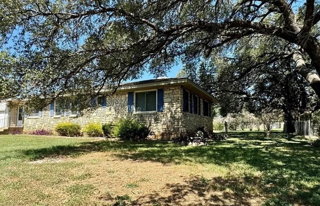 Photo - Charming 3-bedroom, 2-bath home located in...