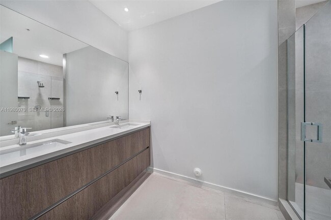 Photo - 3156 SW 27th Ave Unit 101