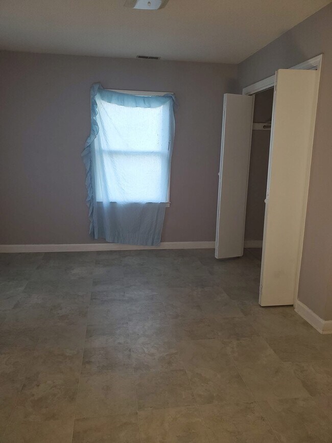 Photo - 113 Woodlawn Ave