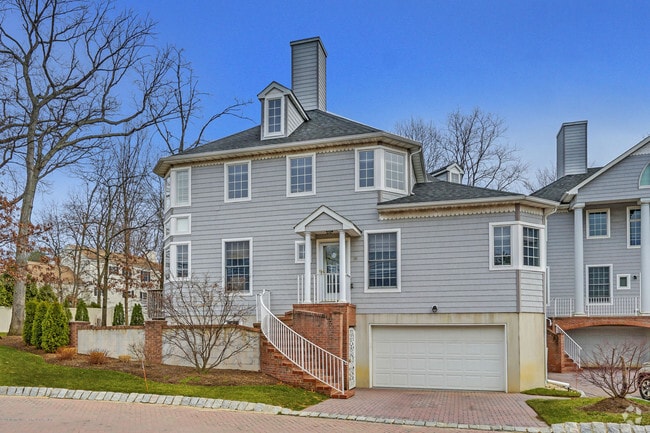 Building Photo - 18 Mariners Bend Unit Winter Rental