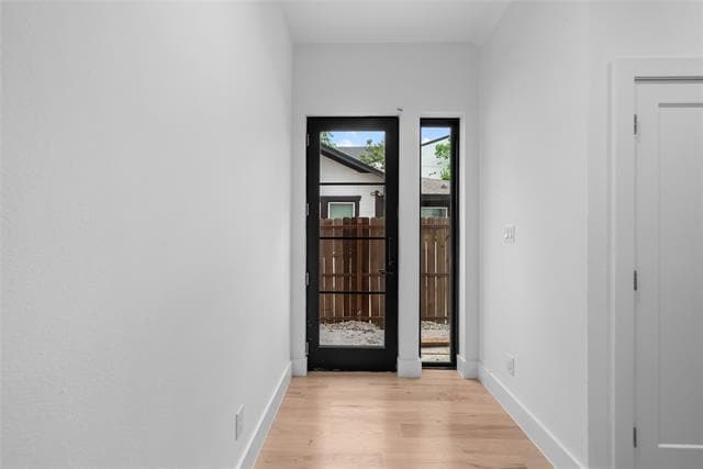 Photo - 5227 Lindsley Ave