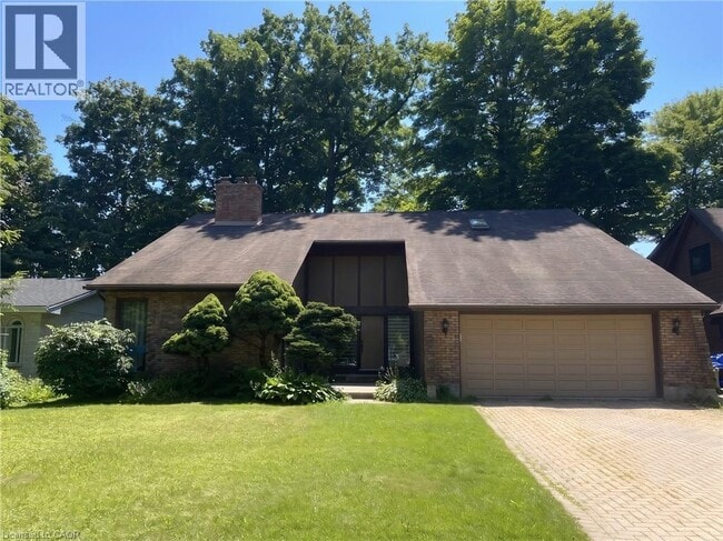 Photo - 139 Gunn Ave