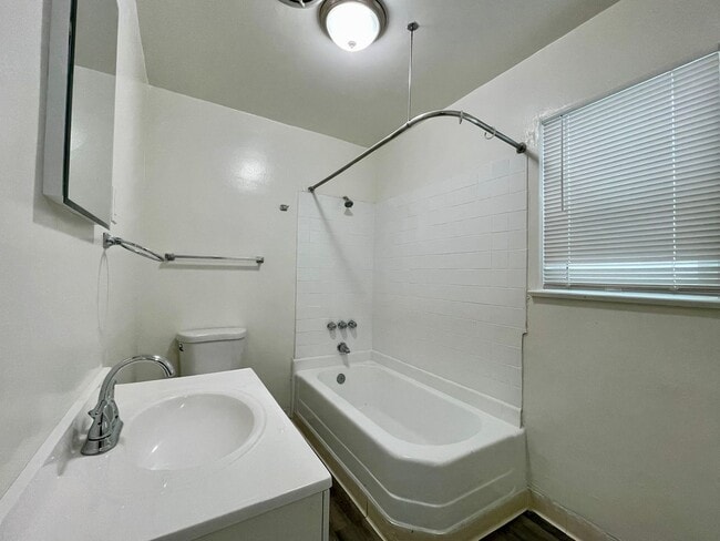 Photo - Cozy 1bd 1 ba In Los Angeles