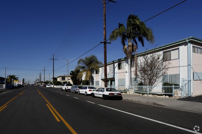 642 N. Wilmington Blvd.