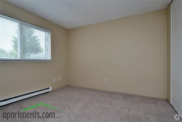 Bedroom - Des Moines Station