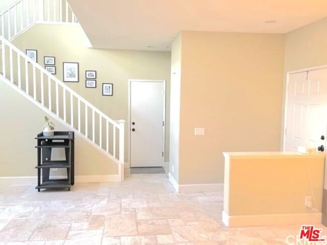 Photo - 1157 E Moreno Way