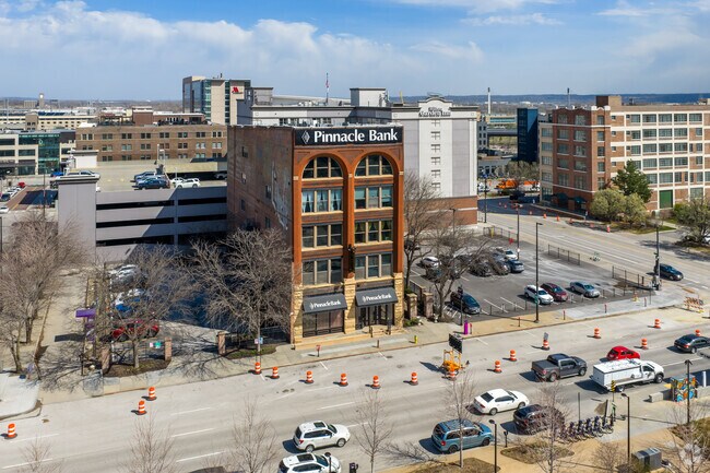 The Riley - 1012 Douglas St