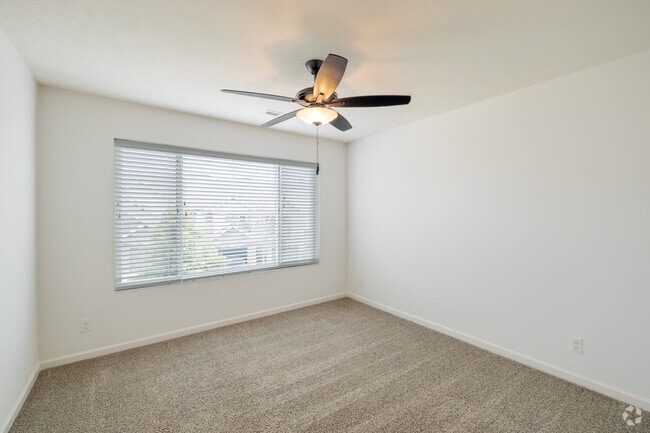 2BD, 2BA - 1,152SF - Bedroom