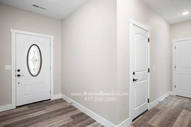 Photo - Great Location available again!!!