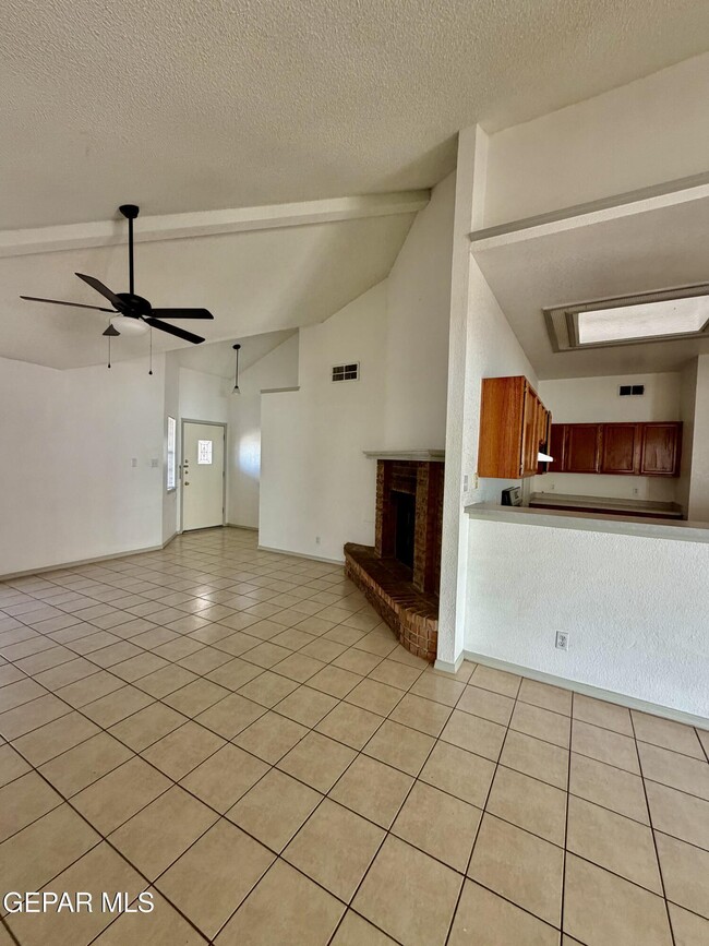 Photo - 1468 Plaza Verde Dr