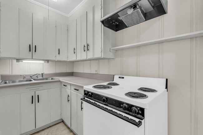 Photo - 305 Old West Point Rd Unit 305 Old West Point Rd #A