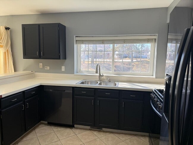 Photo - 295 Chrisman Dr