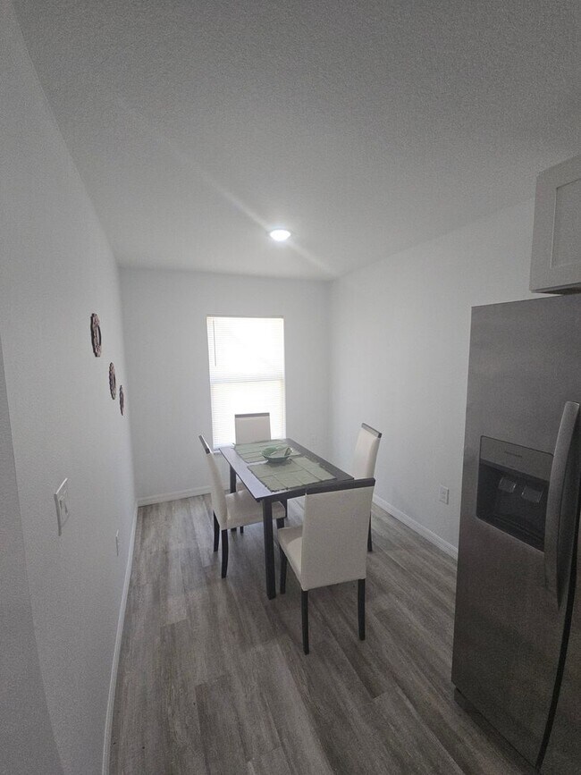 Photo - 302-304 Ave P NW Unit 304 Ave P NW