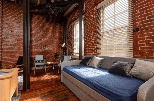 430 S Campbell Ave Unit 202