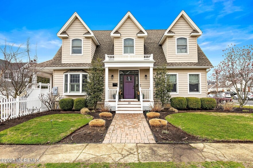 281 Cedar Ave
