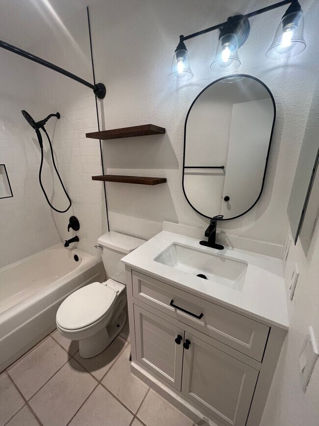 Photo - Upgraded Studio in Heart of San Diego - 2 WEEKS FREE Move in by 3/1/26