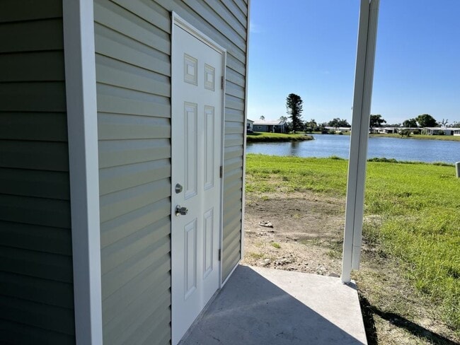 Photo - 7815 Lakeshore Dr