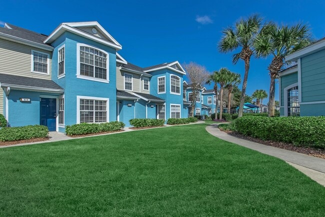 Photo - Club at Danforth