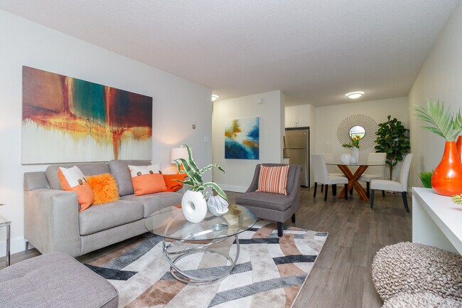 Photo - 984 McKenzie Apartments