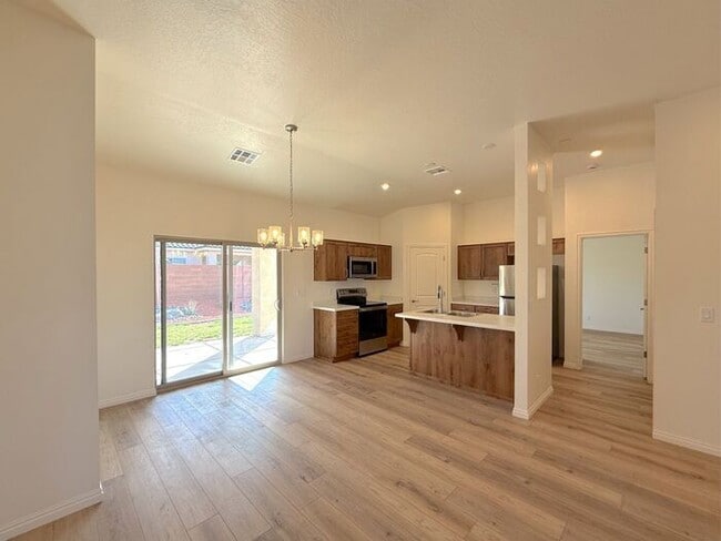 Photo - 3 bed, 2.5 Bath 2 car garage home