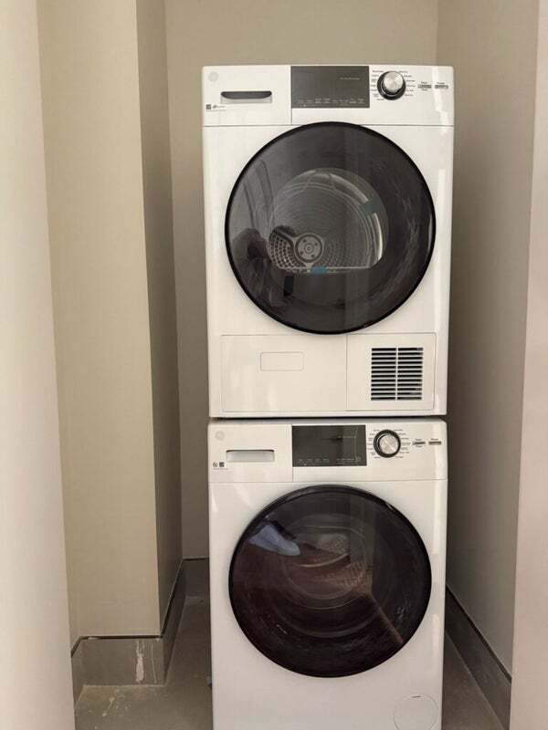 Photo - Nice room in a good neighborhood Unit 3A