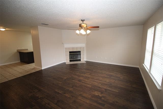 Photo - 856 McCully St