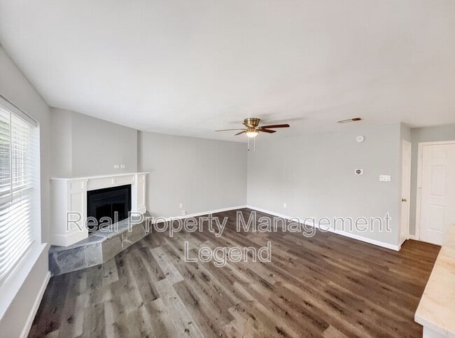 Photo - 109 N Heights Dr