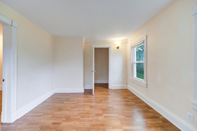 Photo - 4 Underwood St Unit 2