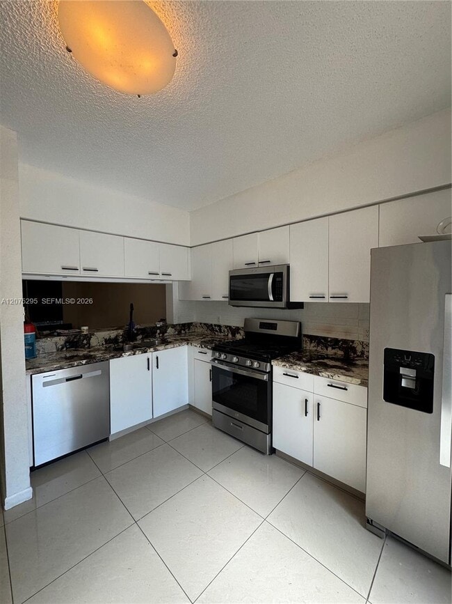 8207 San Carlos Cir