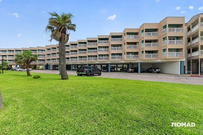 Photo - 3938 Surfside Blvd