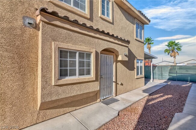 Photo - 3037 Aloha Ave