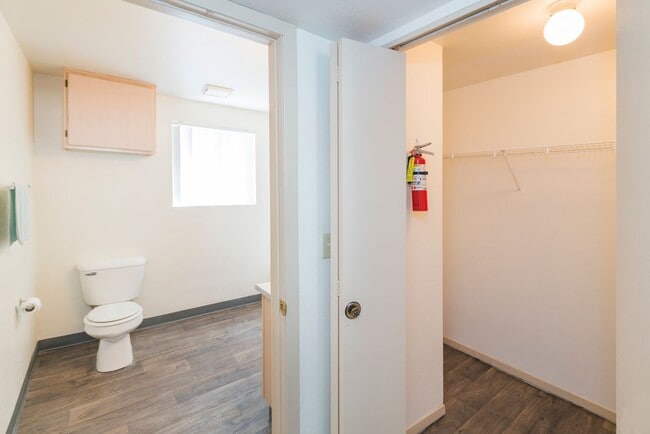 Summit Creek Apartments