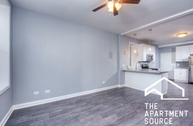 Building Photo - 1302 N Greenview Ave Unit 2R Rental