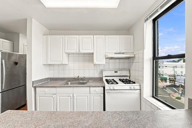 Photo - 1677 John F. Kennedy Blvd Unit 13